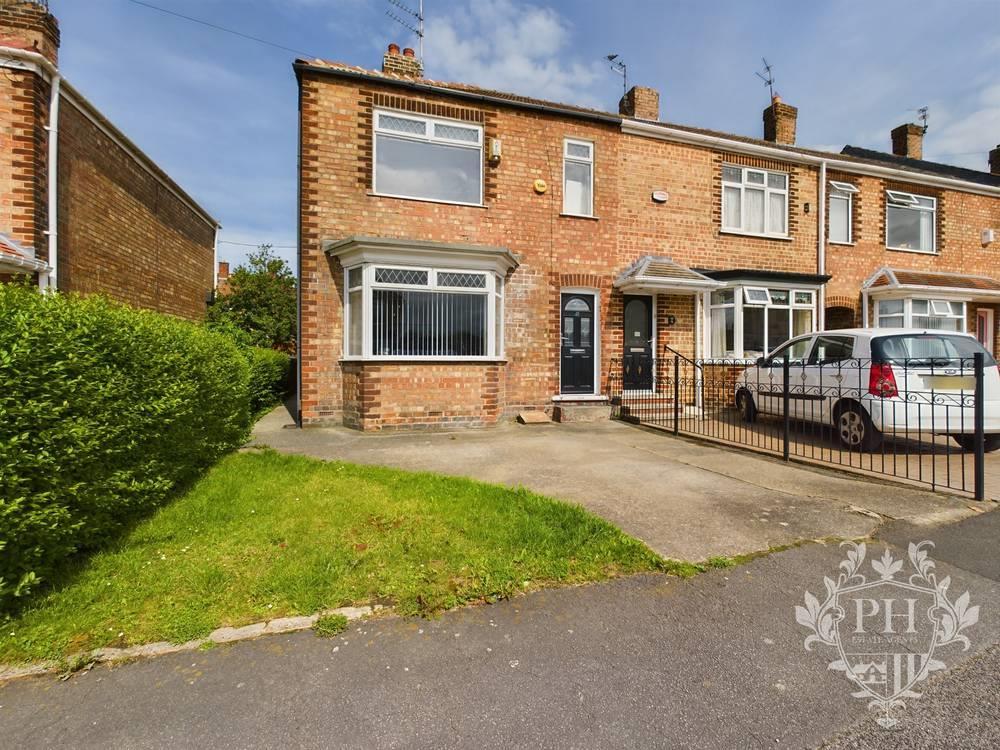 Clive Road, Eston, Middlesbrough 2 bed end of terrace house £130,000