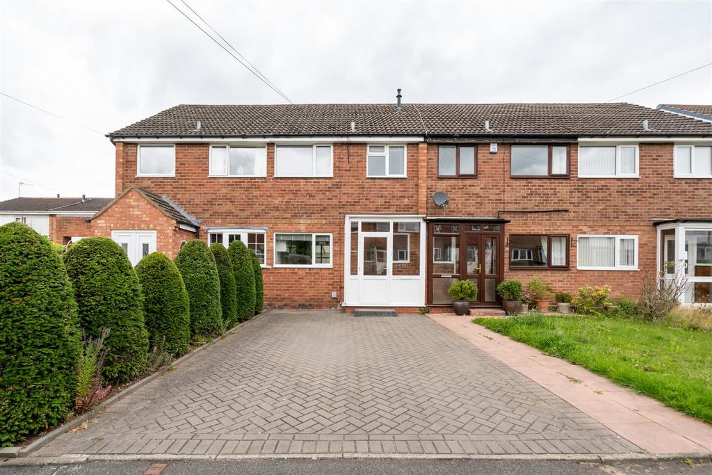 Bickenhill Park Road, Solihull 3 bed terraced house £1,250 pcm (£288 pw)