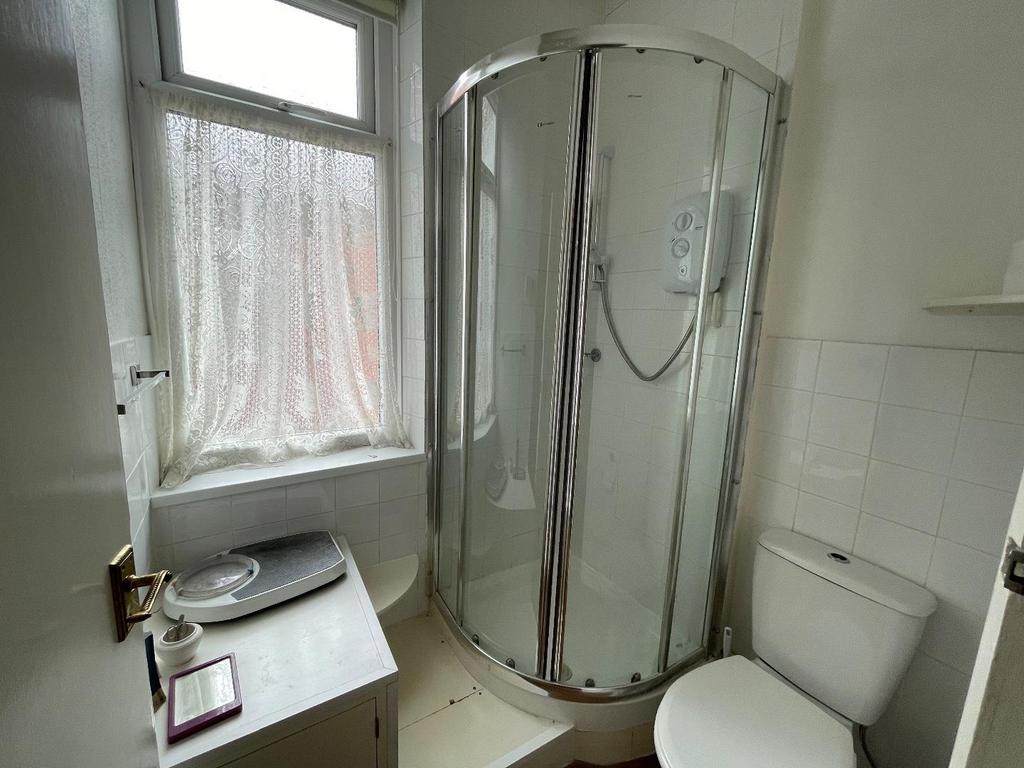 Shower room/w.c.