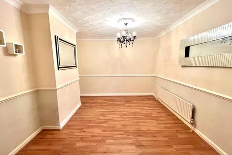 3 bedroom terraced house to rent, Martin Road, Dagenham, Essex, RM8