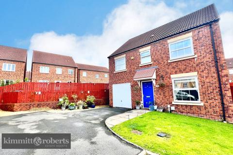 4 bedroom detached house for sale, Redwing Close, Easington Lane, Houghton le Spring, Tyne and Wear, DH5