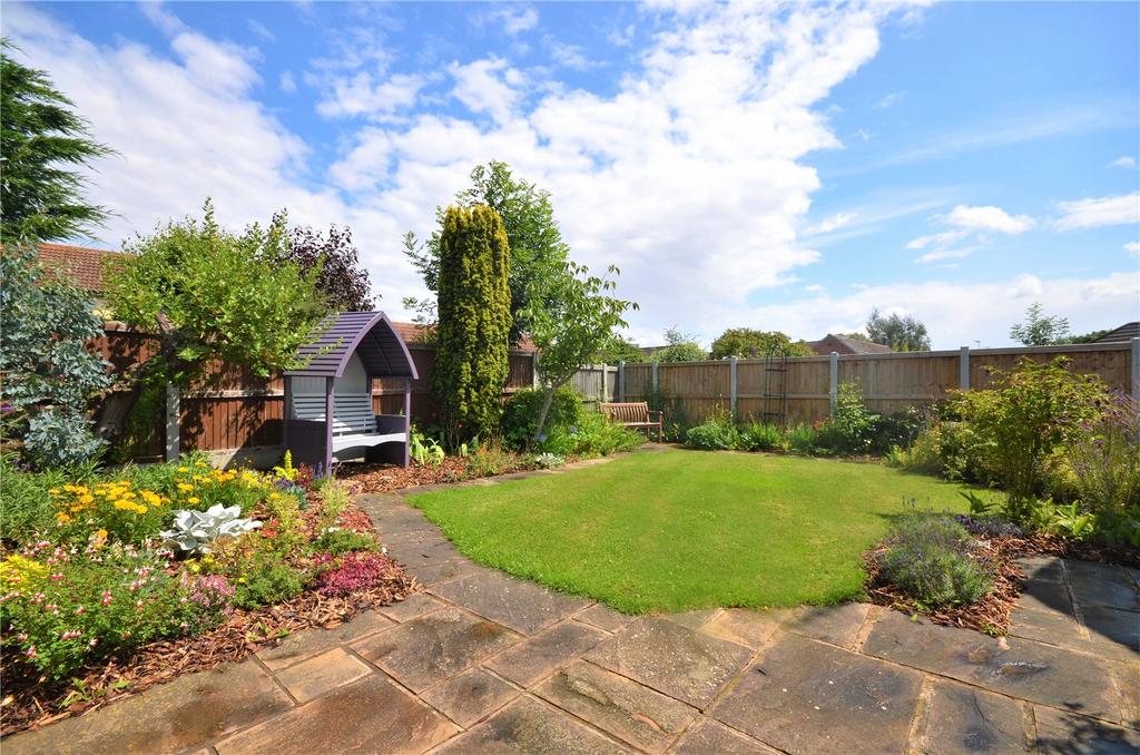 Craven Drive, Colchester, Essex, CO4 2 bed bungalow £350,000