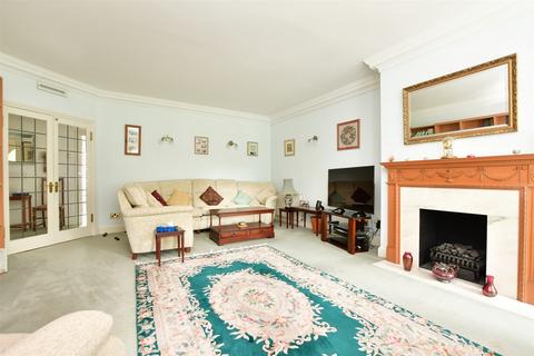 2 bedroom apartment for sale, Batts Hill, Reigate, Surrey