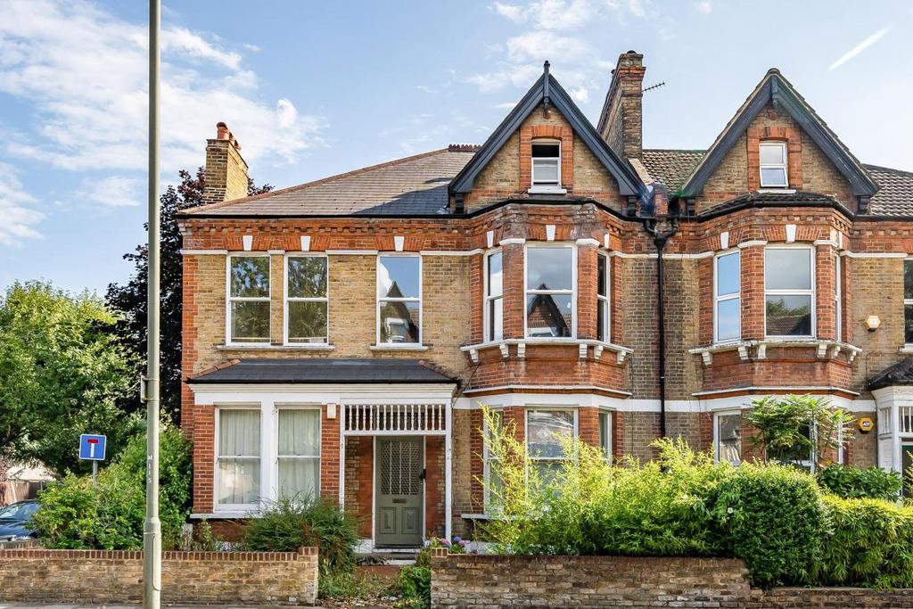 Manor Road, Beckenham 3 bed flat for sale £500,000