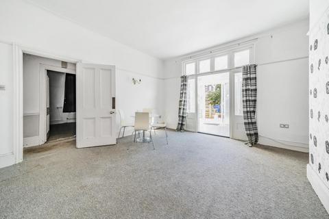 18 Manor Road, Beckenham, BR3 5LE