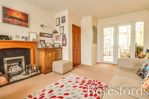 32 Wrexham Road, Romford, RM3 9HH