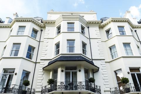 2 bedroom apartment to rent, Stanhope Gardens, South Kensington, London, SW7