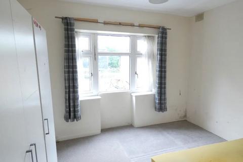 2 bedroom maisonette for sale - Staines Road, Feltham, Greater London, TW14 9HD