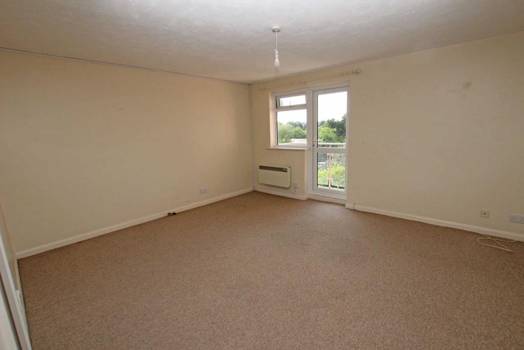 The Goffs, Eastbourne, BN21 1HF 1 bed flat for sale £159,950