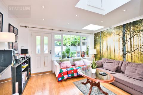4 bedroom terraced house to rent, Harringay Road, Turnpike Lane, Harringay, London, N15
