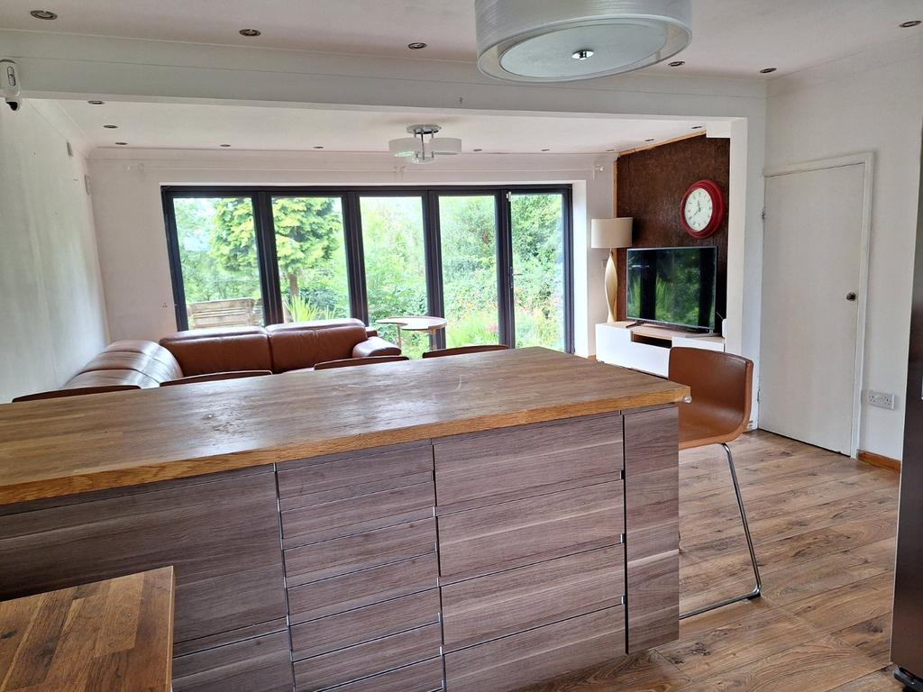 Lounge/Kitchen