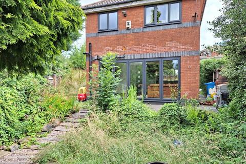 4 Ruislip Close, Oldham, OL8 2JN