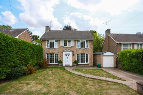 4 bedroom detached house to rent, Woodland Drive, Hove, East Sussex, BN3