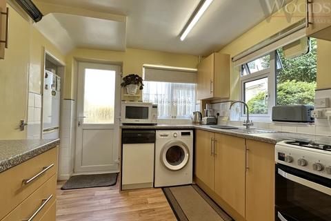 3 bedroom semi-detached house for sale - Occombe Valley Road, Preston, TQ3 1QS