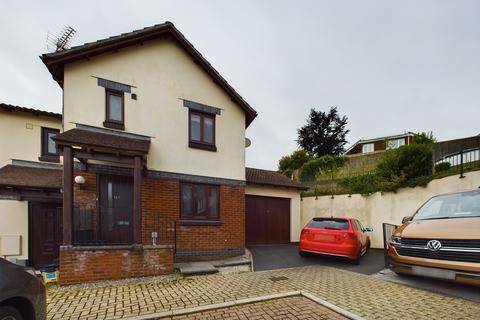 3 bedroom semi-detached house to rent, Mariners Way, Paignton