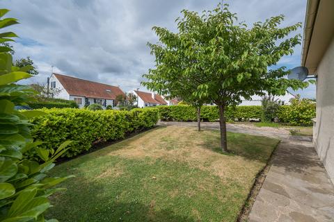 19 Silverknowes Road, Edinburgh, EH4 5LJ