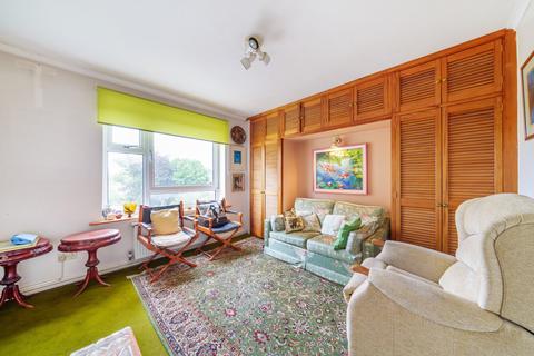Flat 16, Ulster Court Albany Park Road, Kingston Upon Thames, KT2 5SS