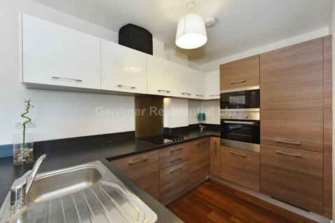 1 bedroom apartment to rent, Skyline House, Dickens Yard, Ealing W5