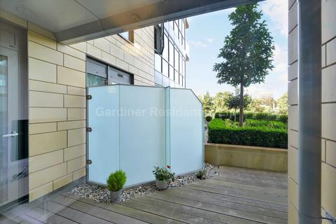 1 bedroom apartment to rent, Skyline House, Dickens Yard, Ealing W5