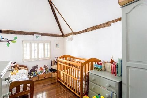 37 Wycombe End, Beaconsfield, HP9 1LZ