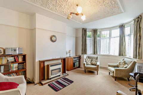 17 Wimborne Drive, Pinner, HA5 1NH