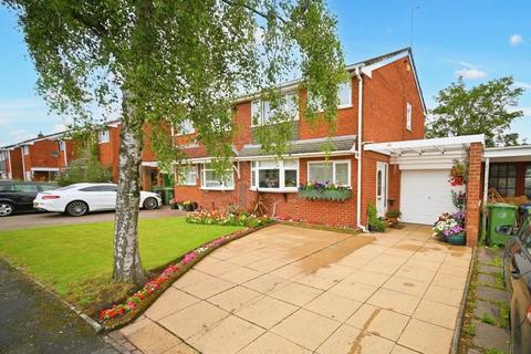 3 bedroom semi-detached house for sale, Stonehouse Avenue, Willenhall WV13