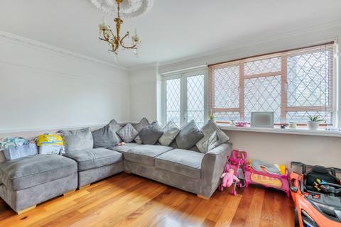 2 bedroom apartment to rent - Gibbs Green Close London W14