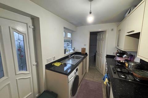 2 bedroom end of terrace house to rent, Roscoe Street, St. Helens