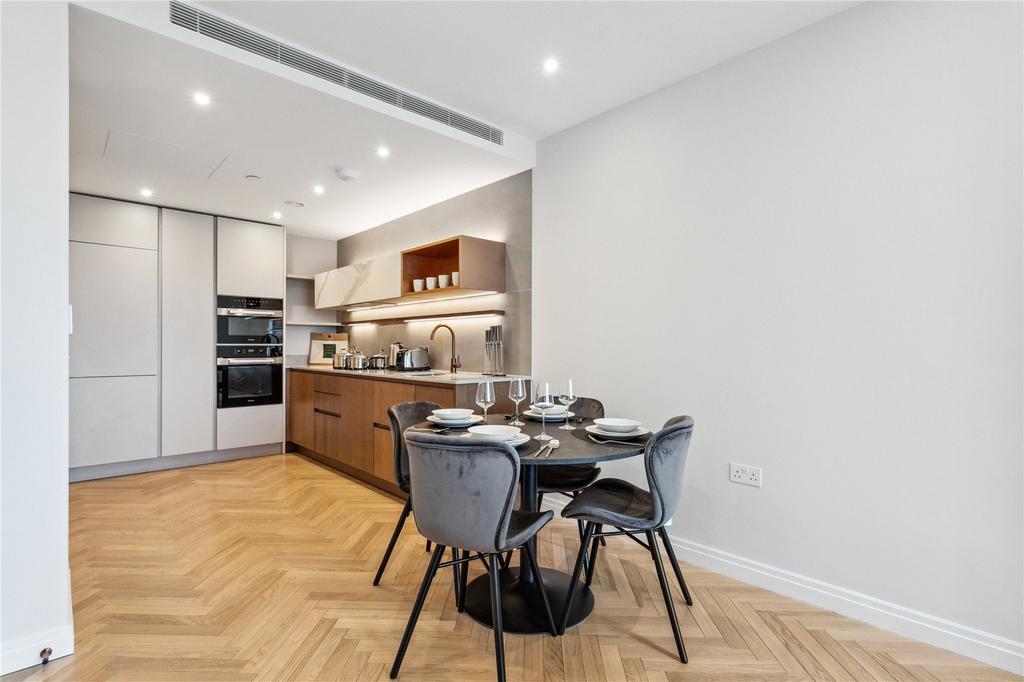 Kitchen/Reception