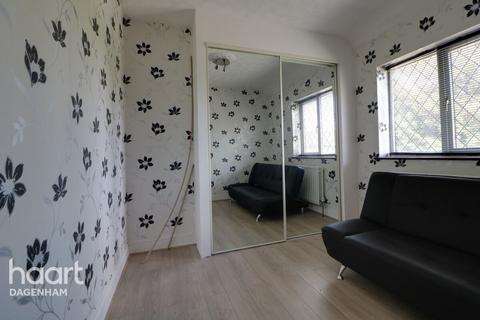 23 Heathway, Dagenham, RM9 6BG