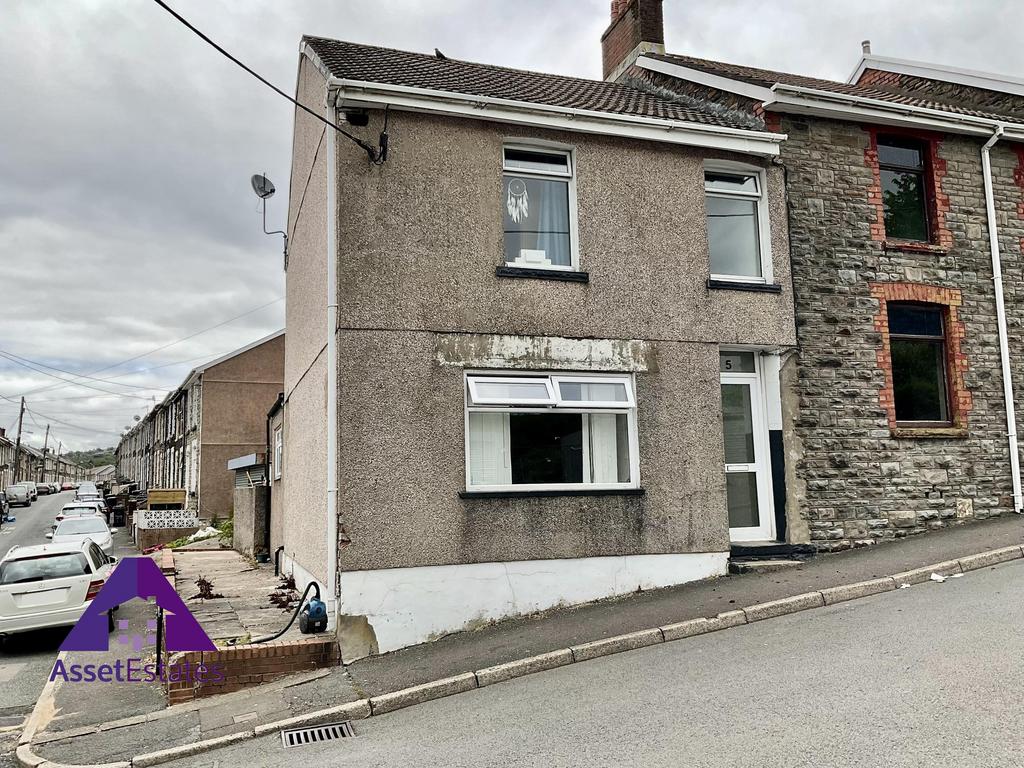 Henwain Street, Blaina, Abertillery... 3 bed end of terrace house £90,000