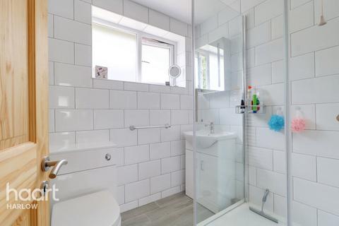 96 Parkfields, Roydon, Harlow, CM19 5JB
