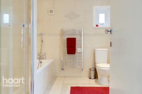 28 Amethyst Road, London, E15 2BE