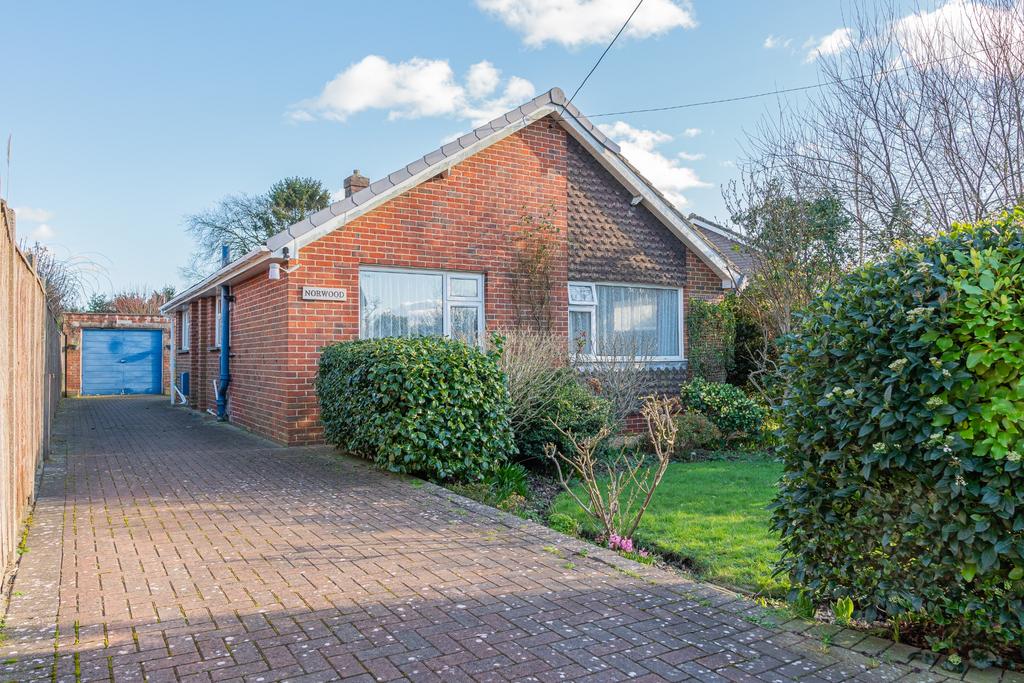The Drove, Blackfield 3 bed detached house for sale £425,000