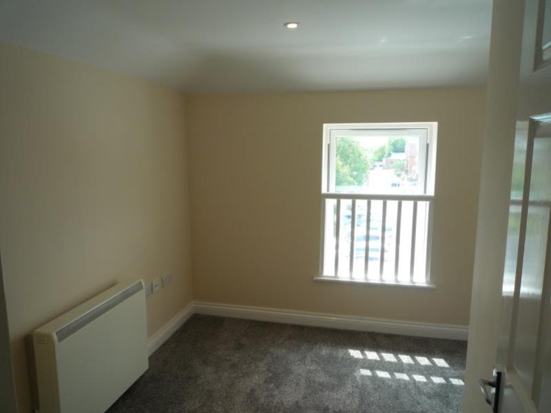 Crown street 23b bed med