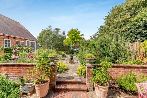 4 bedroom house for sale, High Street, Odiham, Hook, Hampshire