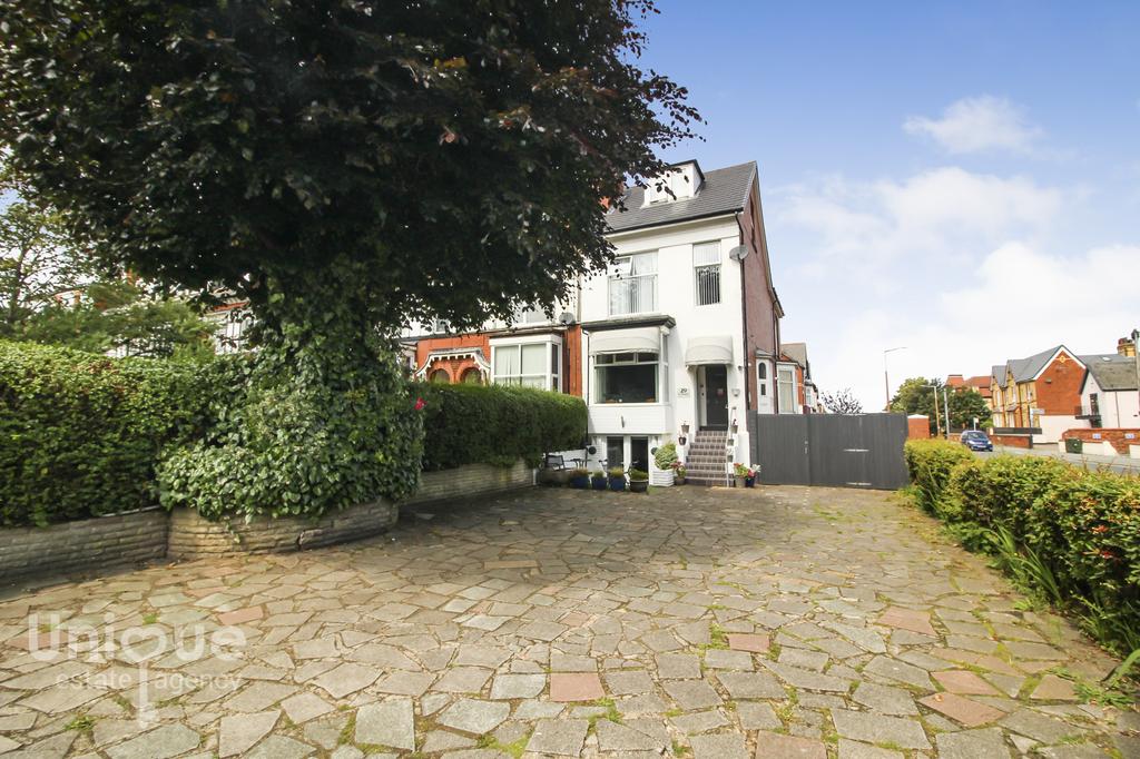 St. Annes Road East, Lytham St. Annes, FY8 Guest house for sale £349,950