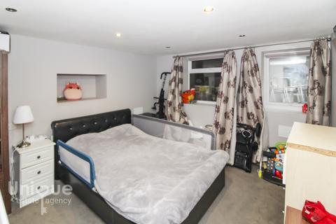 Guest house for sale, St. Annes Road East,  Lytham St. Annes, FY8