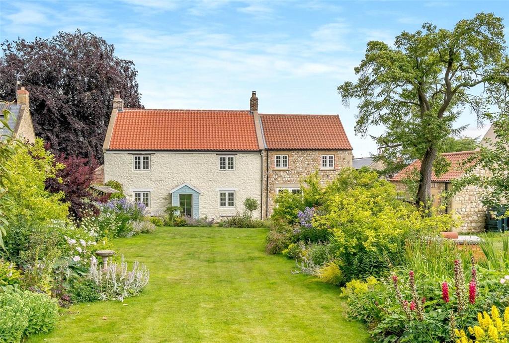 Wayside Cottage, Mickley, Near Ripon, North Yorkshire, HG4 4 bed