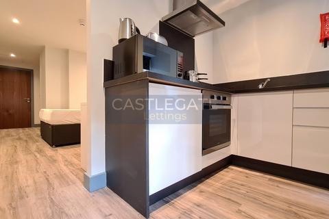 Studio to rent, Renaissance Works, New Street, Huddersfield, HD1 2AT