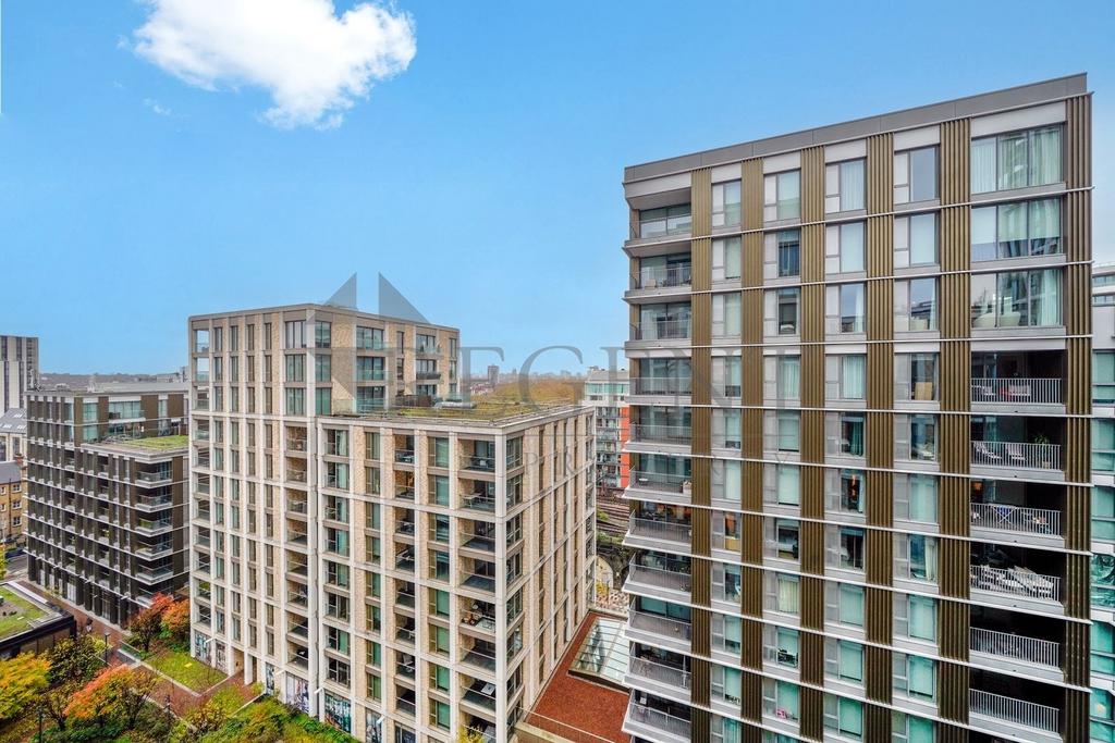 Apartment in London - View 5