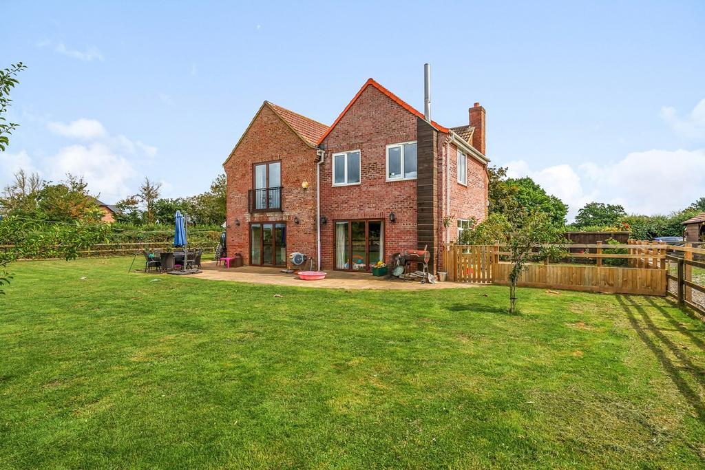 Hoopers Pool, Southwick, Trowbridge, BA14 5 bed detached house for sale