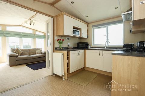 2 bedroom static caravan for sale - Coast Road, Walcott, Norwich, Norfolk, NR12