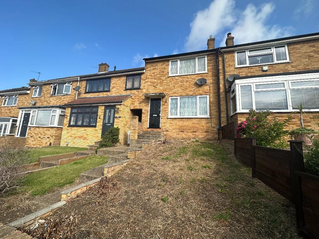 Grange Road, Romford 2 bed terraced house for sale £325,000