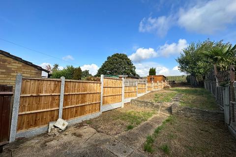 92 Grange Road, Romford, RM3 7EA