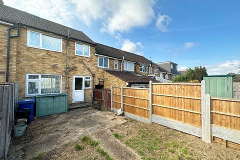 92 Grange Road, Romford, RM3 7EA