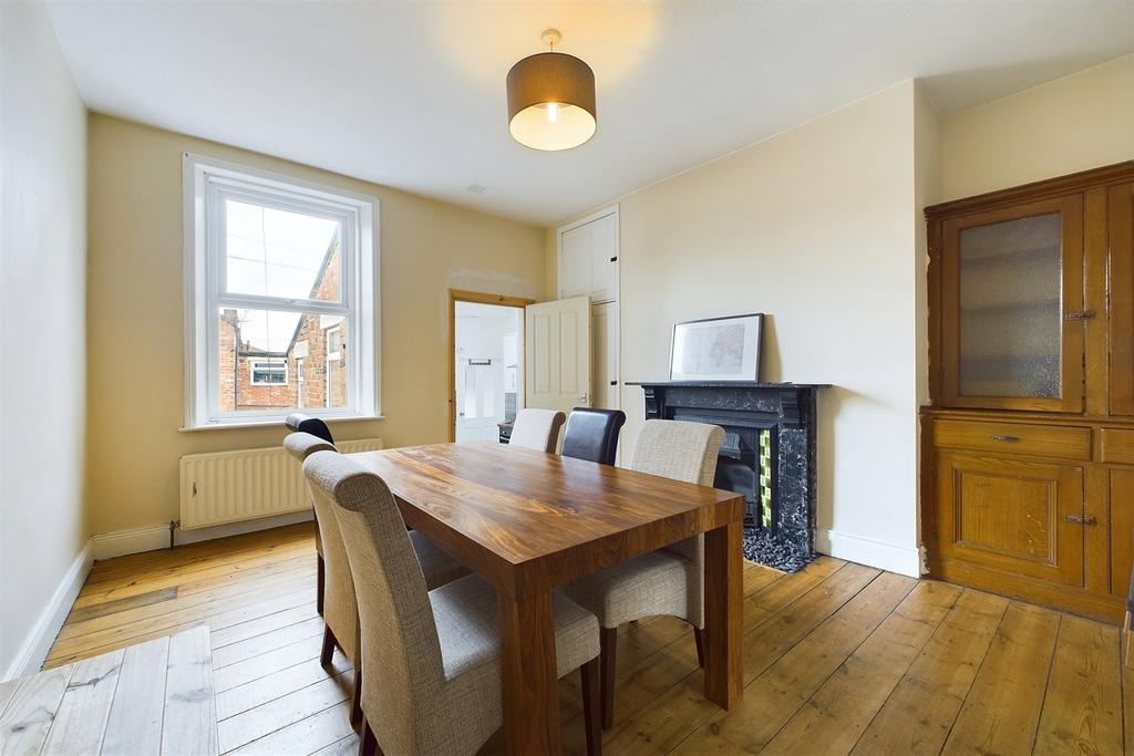 Apartment in Newcastle Upon Tyne - View 4