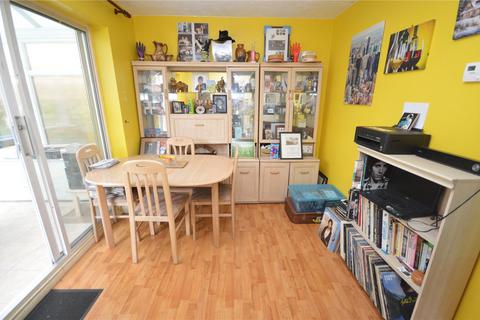 8 Furze Close, Luton, LU2 7UB