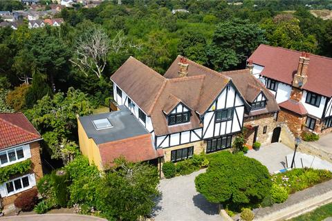 40 Hill Crescent, Bexley, DA5 2DB