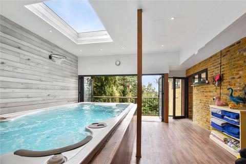 40 Hill Crescent, Bexley, DA5 2DB